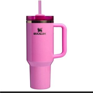 40 oz Glinda Stanley tumbler in gorgeous glittery pink!